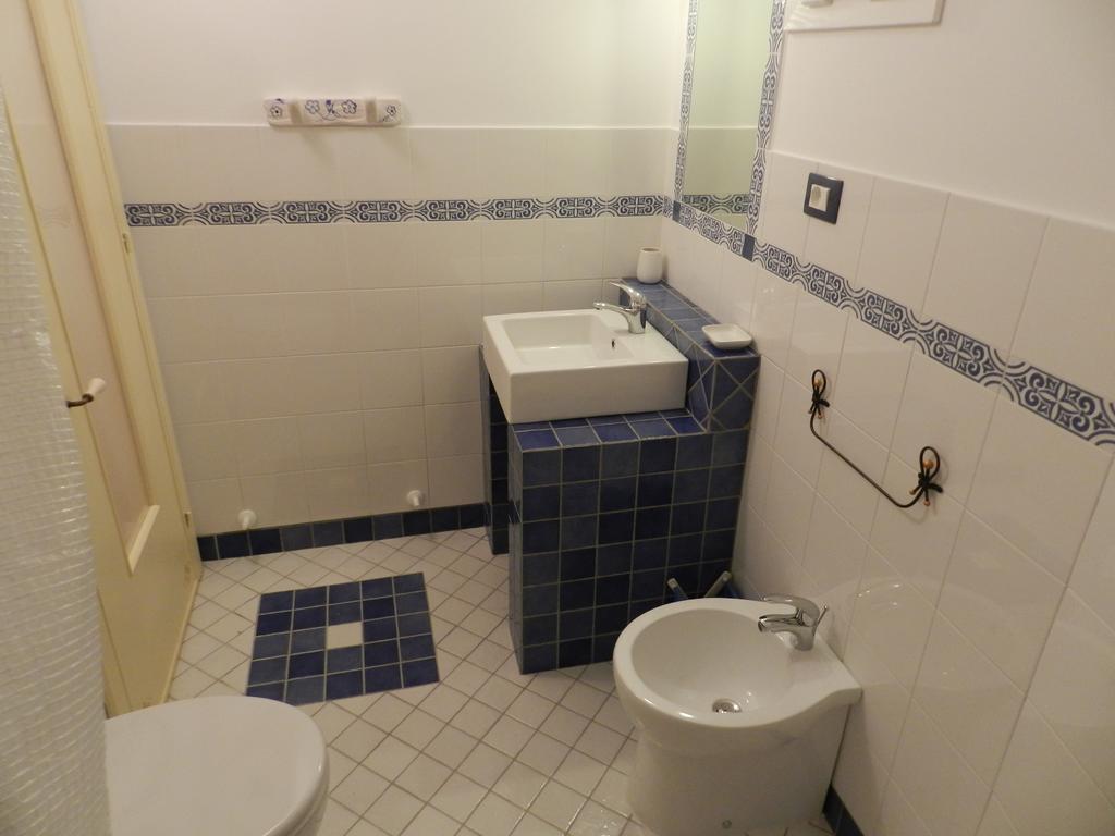 Casa Corte Con Terrazza Taviano  Rom bilde
