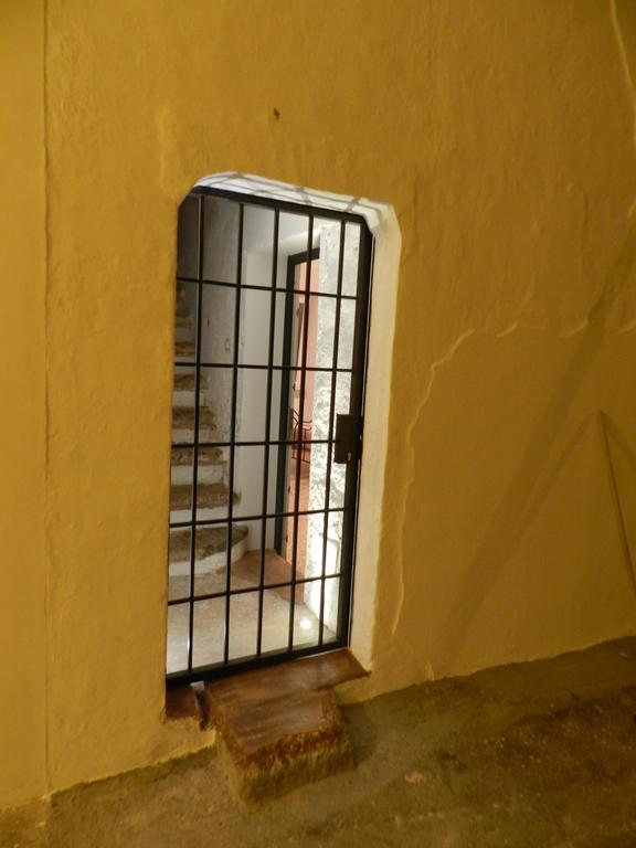 Casa Corte Con Terrazza Taviano  Rom bilde