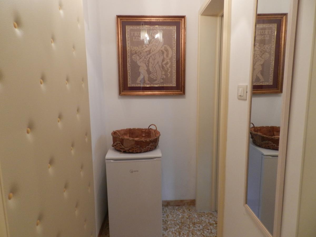 Casa Corte Con Terrazza Taviano  Eksteriør bilde